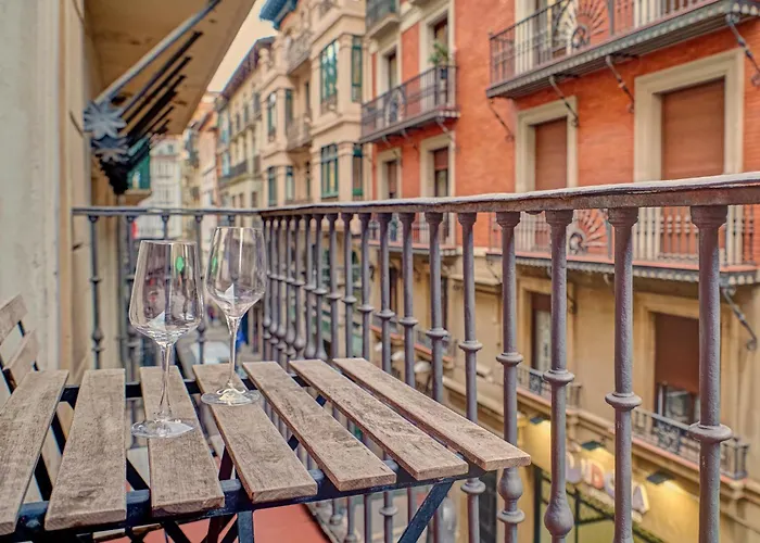 Heart Of Pamplona Apartments III By Clabao