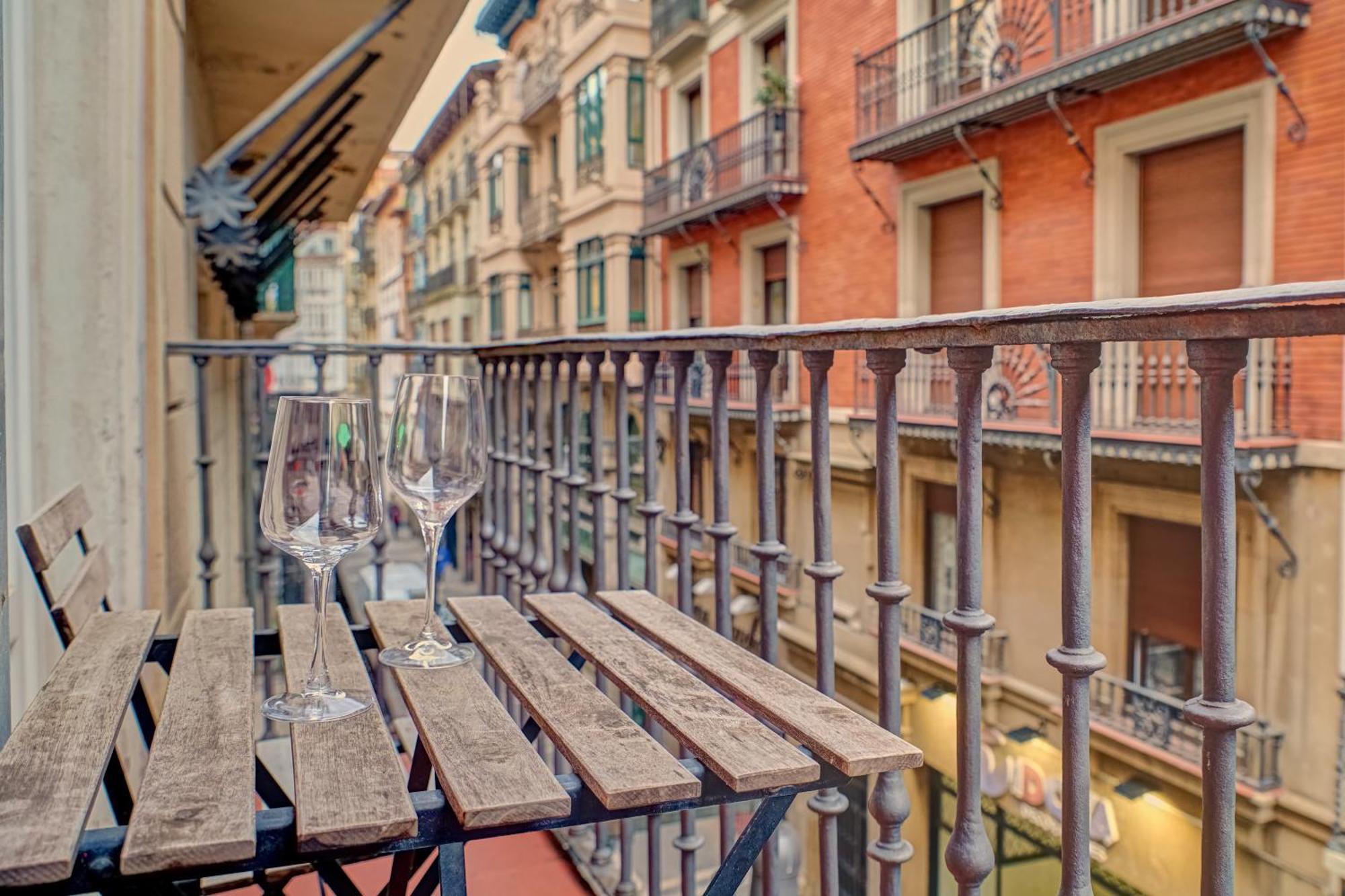 Heart Of Iii By Clabao Apartamento Pamplona